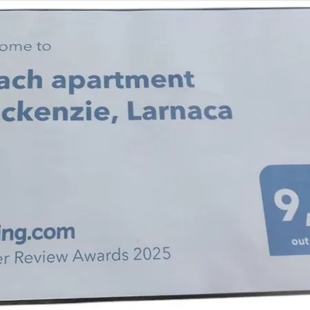 Mackenzie, Apartment *